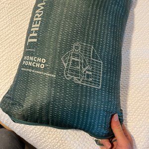 Honcho Poncho green poncho by ThermaRest
